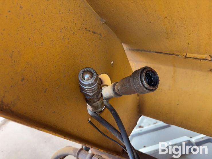 monroe-south-dakota-v-box-spreader/sander-image-10