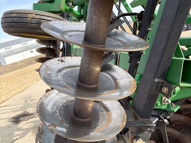 john-deere-637-image-24