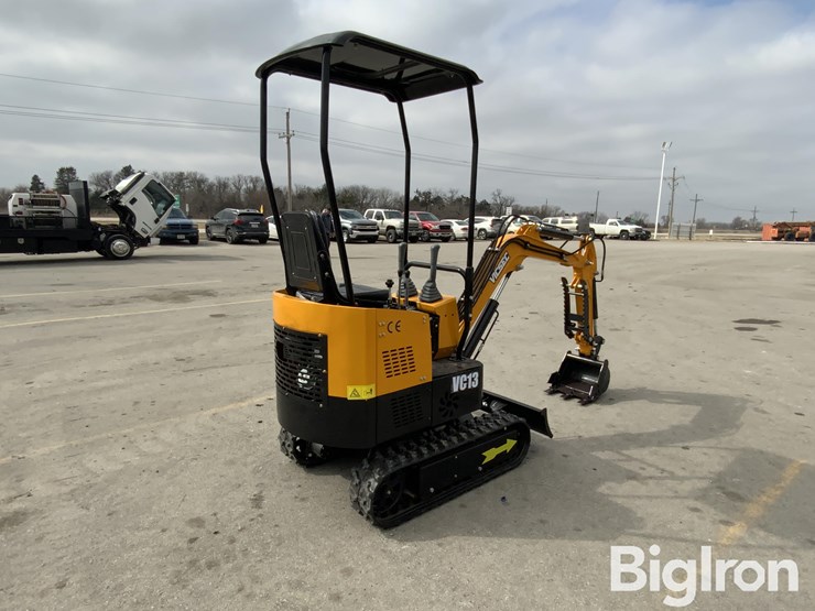 2025-massey-ferguson-730-image-5