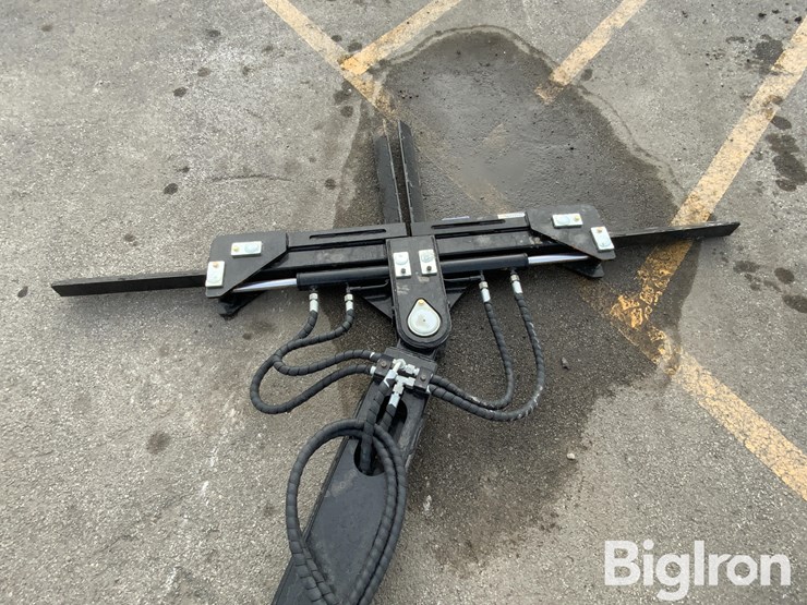 2025-massey-ferguson-730-image-15