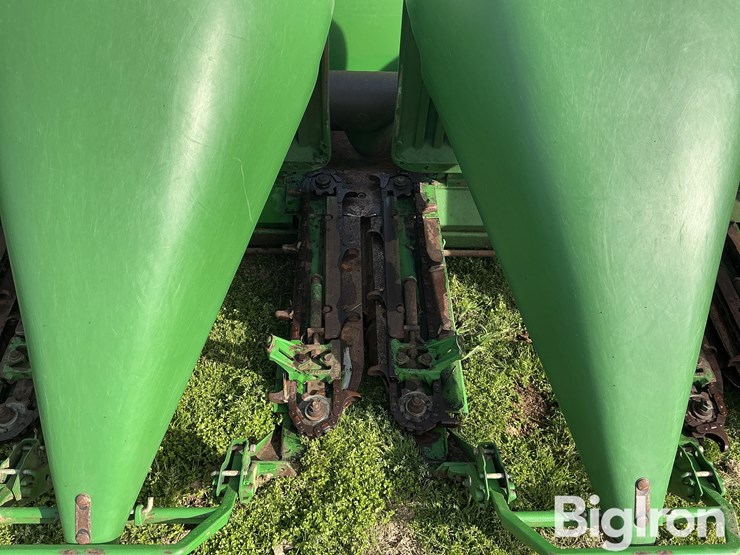 john-deere-894-image-15