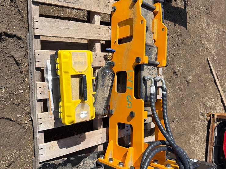 giyi-post-pounder-image-4