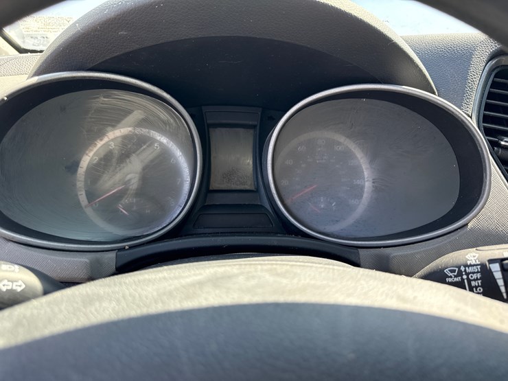 2015-hyundai-santa-fe-image-30