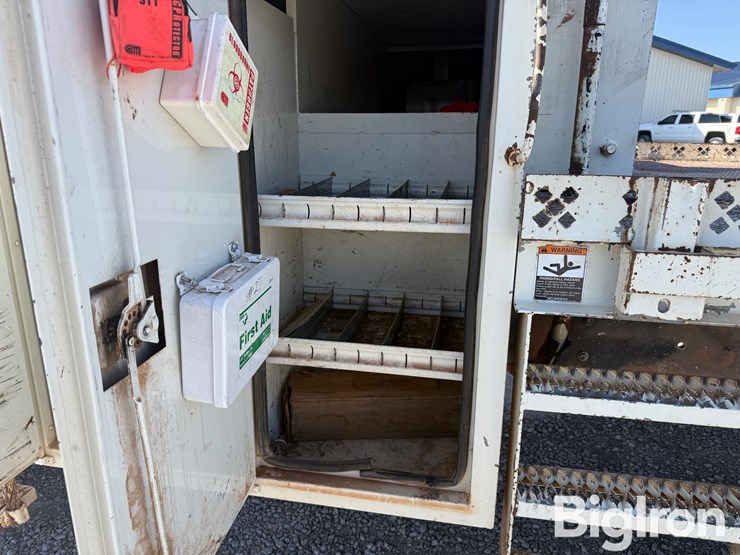 2008-international-7400-image-14