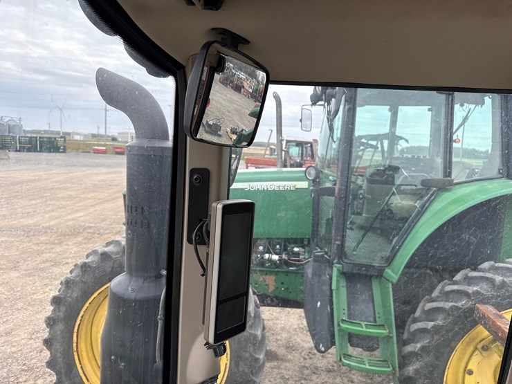 2023-john-deere-6120m-image-42