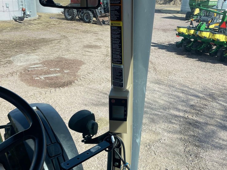 2004-john-deere-8120-image-38