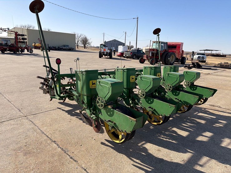 john-deere-1240-image-3