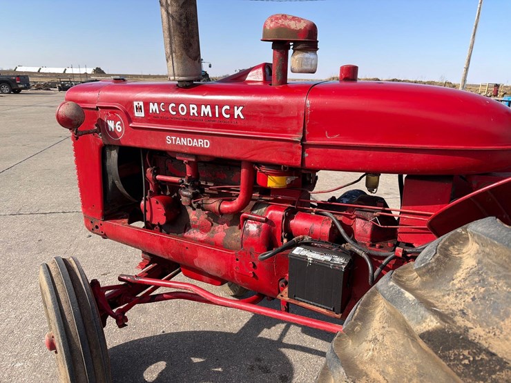 farmall-mccormick-w-6-standard-tractor-image-21