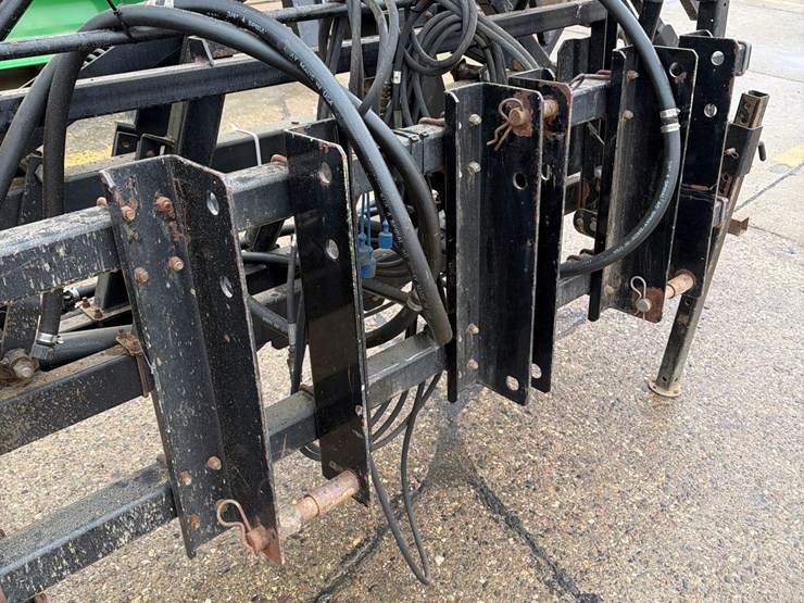 john-deere-8000-image-10