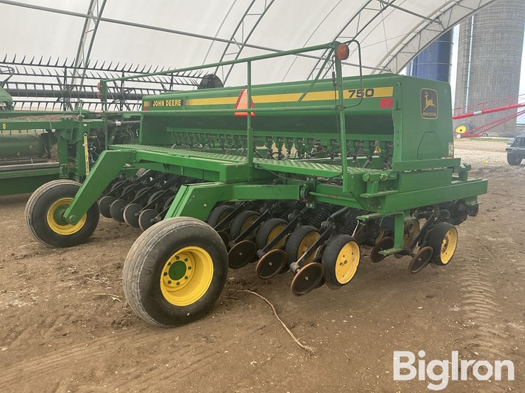 john-deere-750-image-5