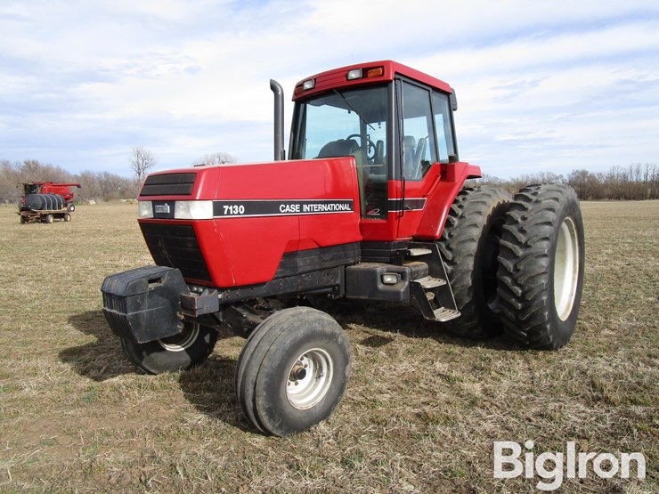 1989-case-ih-7130-image-1