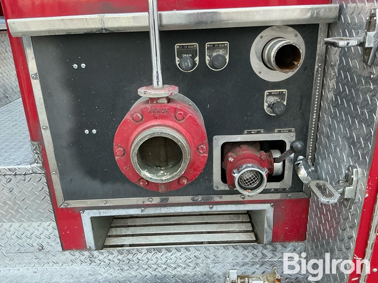 1986-ford-c800-image-19