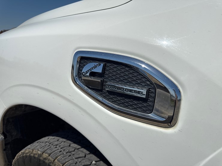 2017-nissan-titan-image-13