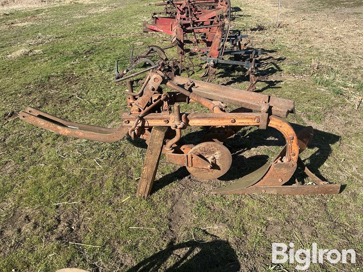 2-bottom-plow-image-4