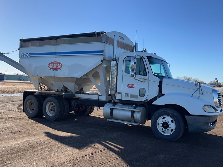 2004-caterpillar-c12-image-3