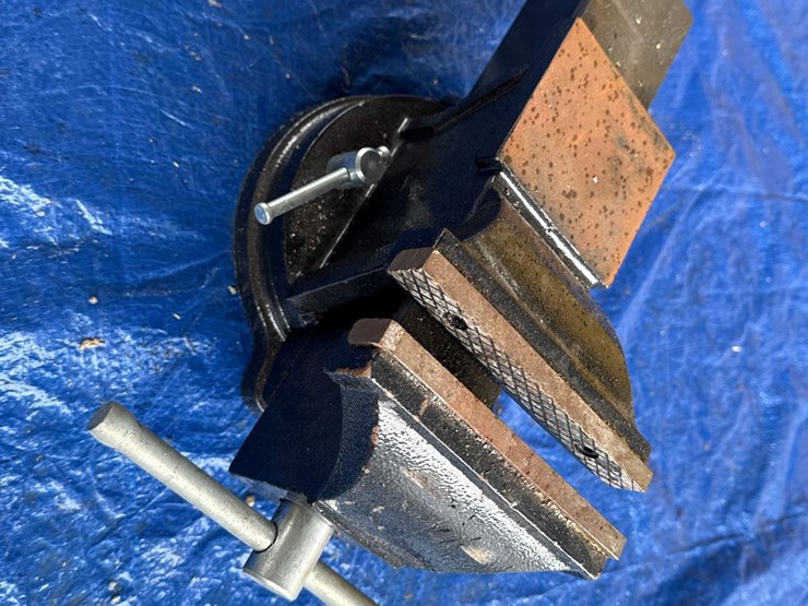 bessey-table-vice-image-1