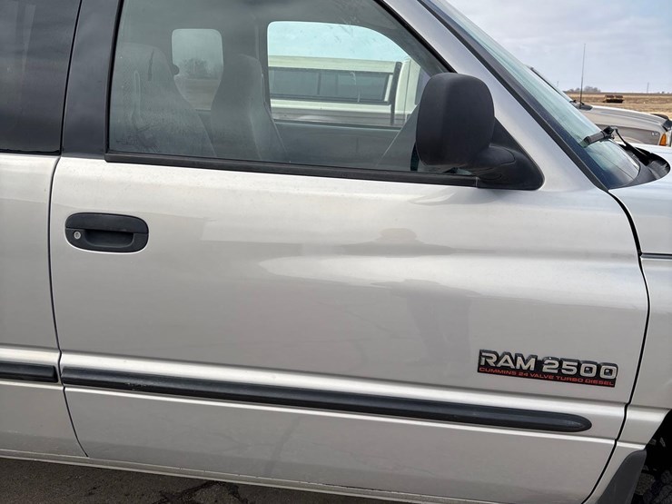 2001-dodge-ram-2500-image-17