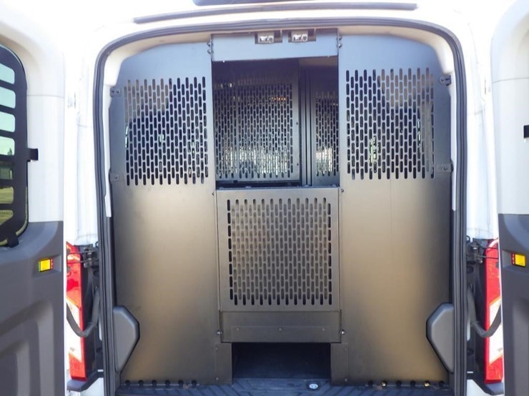 2020-ford-transit-image-8