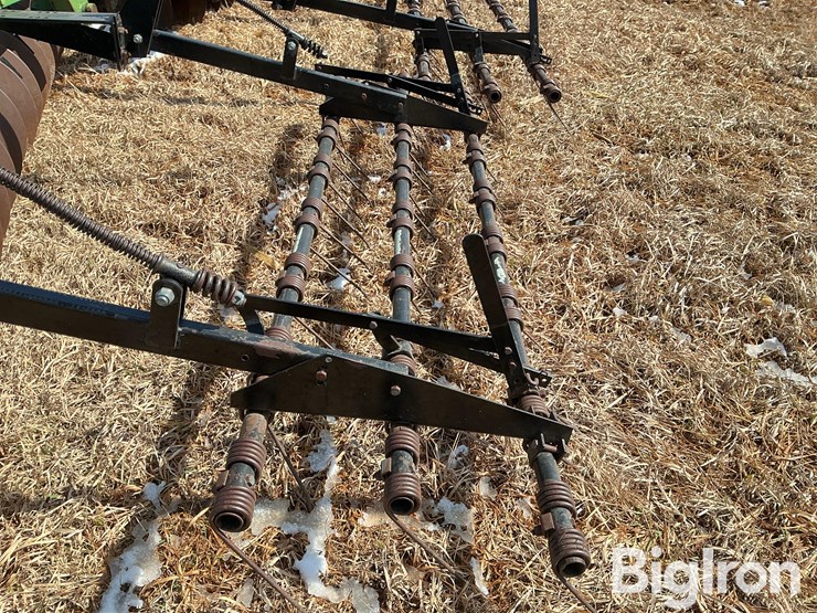 john-deere-331-image-18