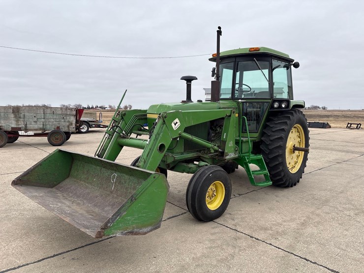 john-deere-4030-image-1