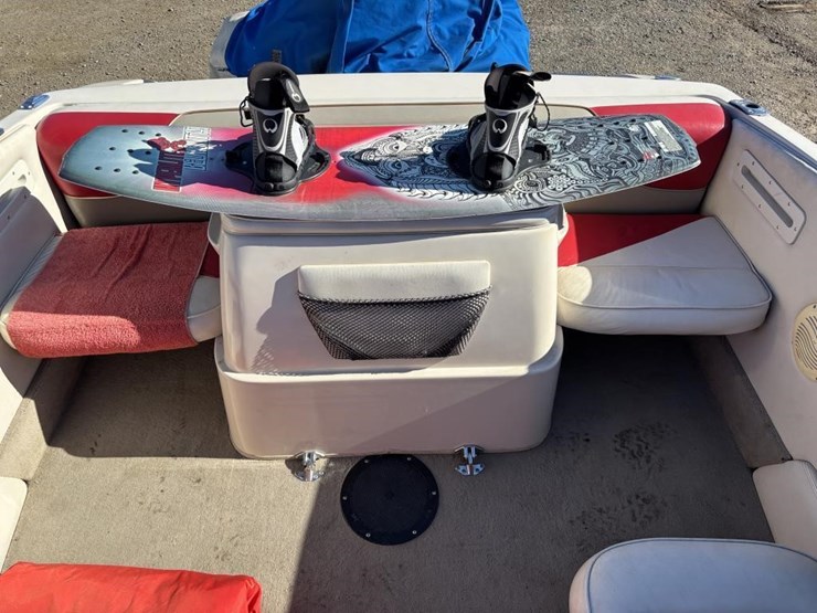 2000-unknown-trailer-image-35