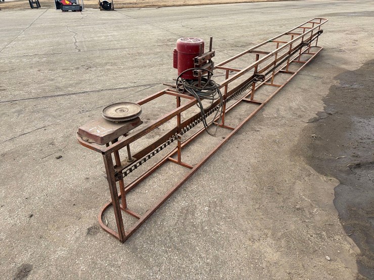 20ft-bale-elevator-image-2