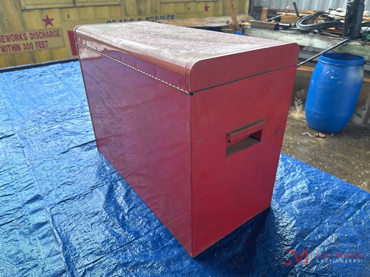 craftsman-tool-box-image-2