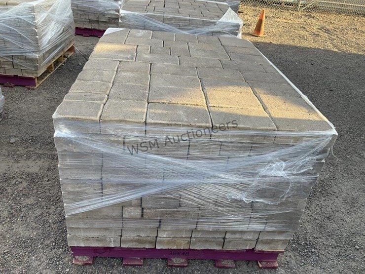 pallet-of-stone-pavers-image-4