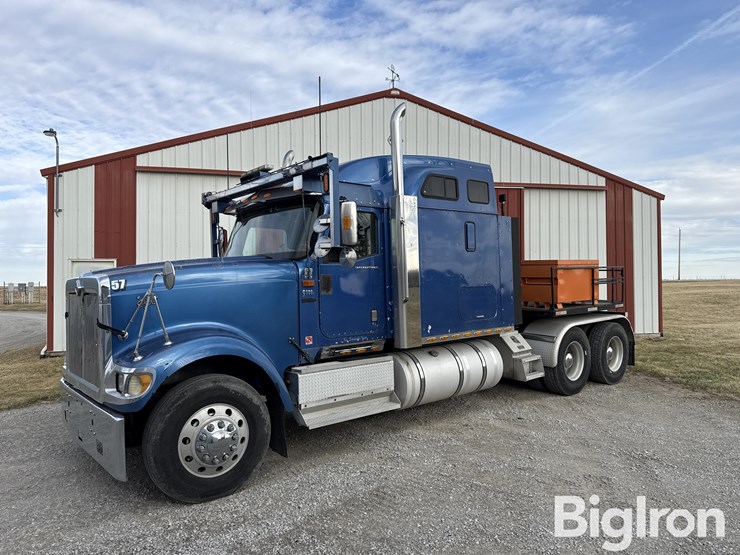 2003-international-9900i-image-1