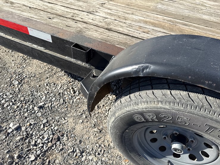 big-tex-car-hauler-image-12