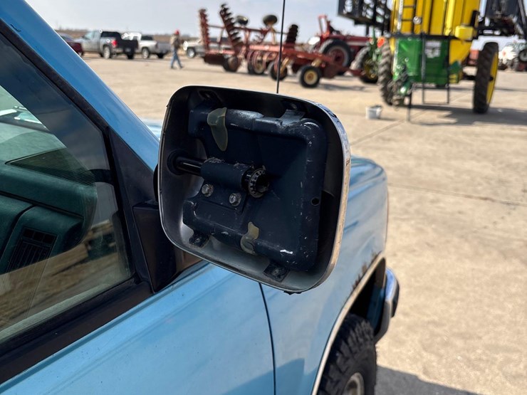 1994-chevrolet-silverado-1500-image-25