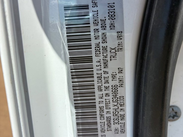 2018-dodge-2500-image-15