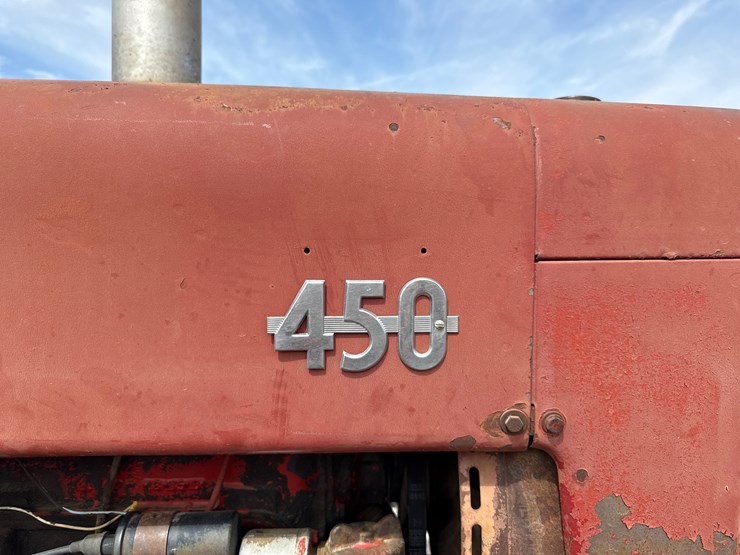 #75-•-mccormick-farmall-450-tractor-933-inv#-42875-image-17