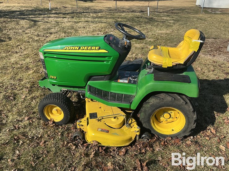 john-deere-345-image-8