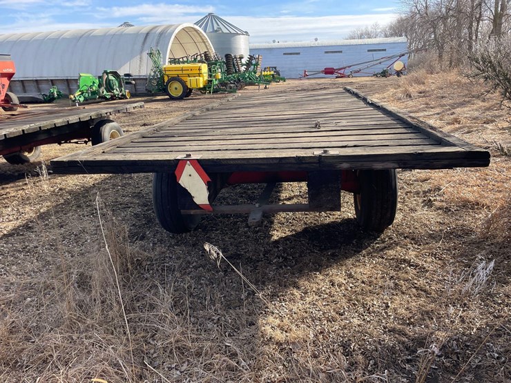 9ft-x-24ft-wooden-flatbed-image-4