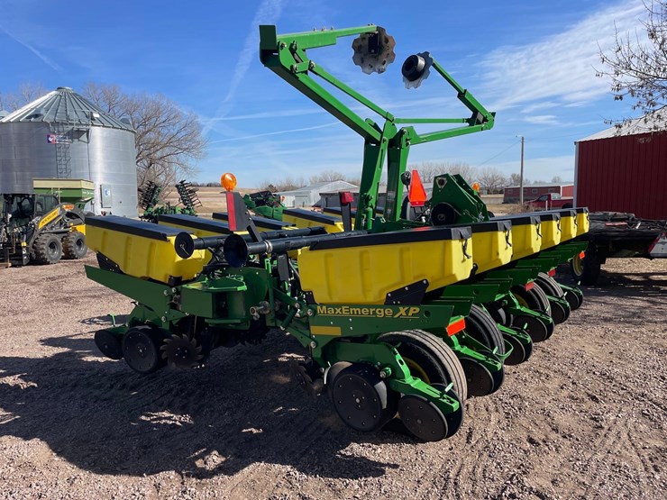 2012-john-deere-1760-image-4