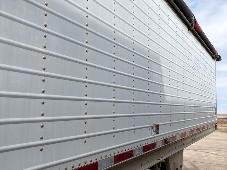 2014-wilson-grain-trailer-image-45