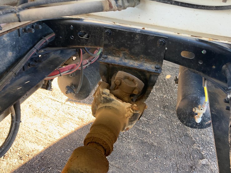 2004-caterpillar-c12-image-41