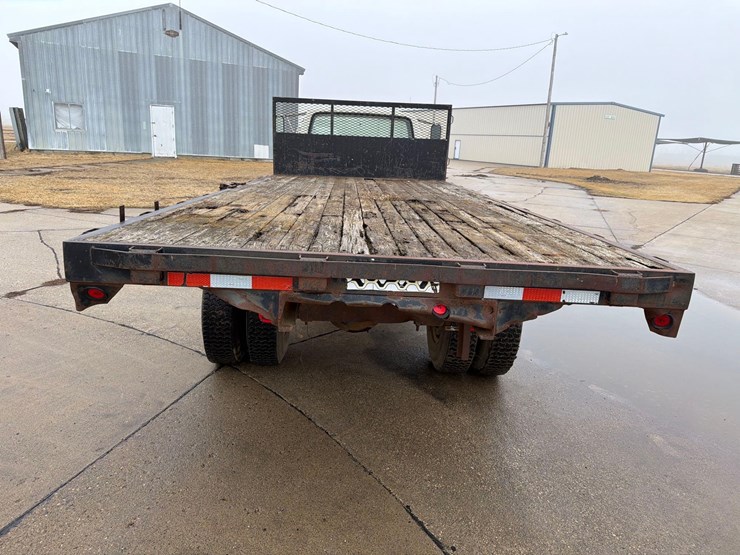 1990-ford-f700-image-4