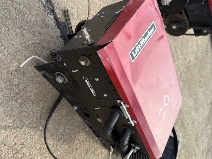 2016-lift-master-logic-5.0-overhead-door-motor-image-6