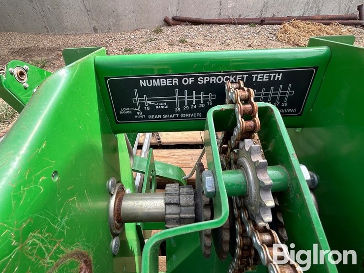 john-deere-12-image-9