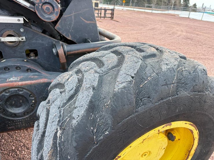 deere-1270e-image-11