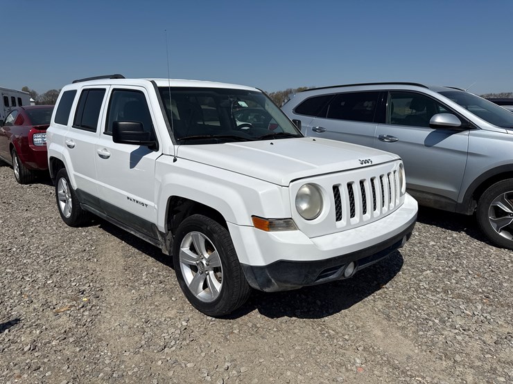 2012-jeep-patriot-image-2