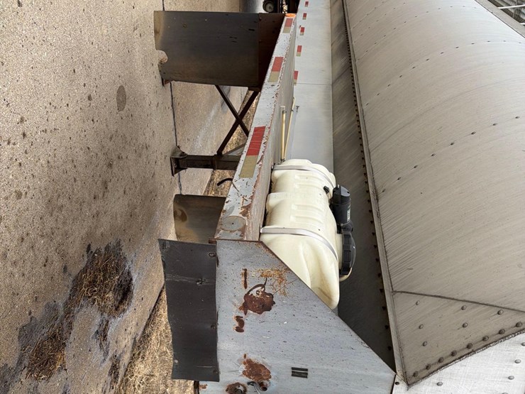 1999-bulkliner-36ft-semi-feed-trailer-image-7