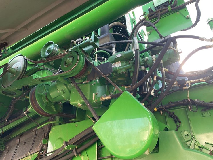 2007-john-deere-9560-sts-image-38