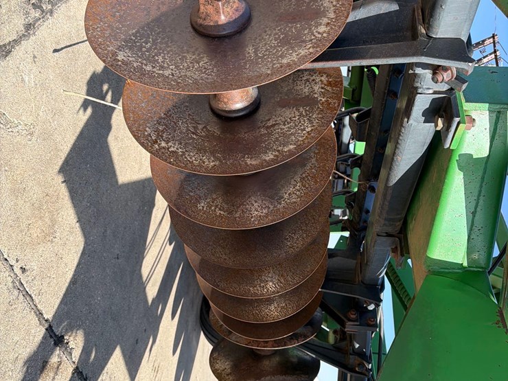 john-deere-630-image-17