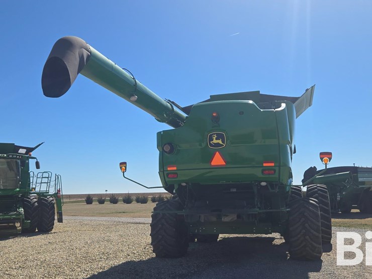 2013-john-deere-s680-image-6