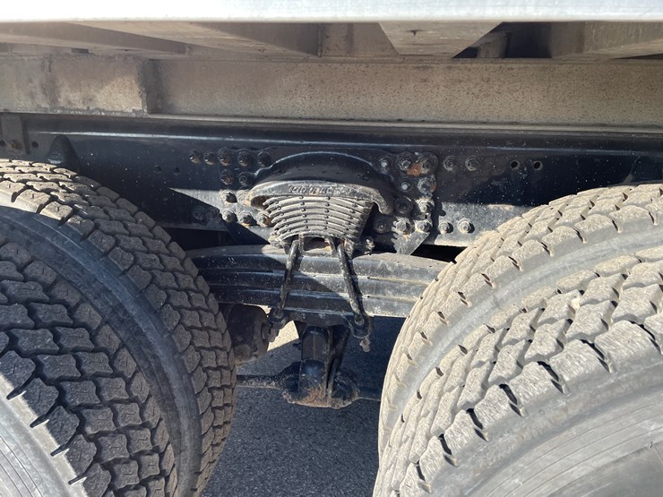 2006-caterpillar-c13-image-23