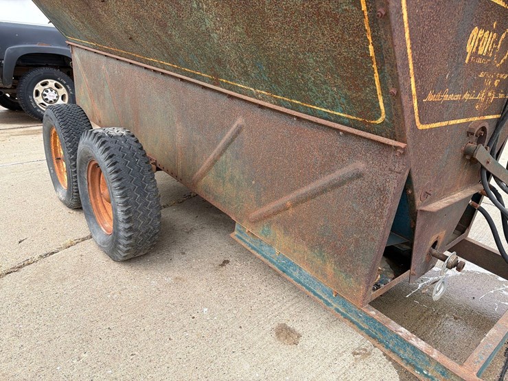 grain-o-vator-10ft-auger-wagon-image-15