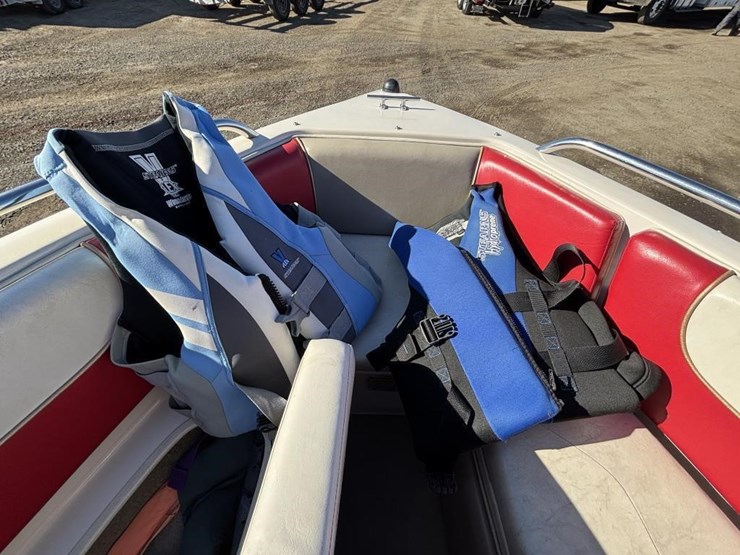 2000-unknown-trailer-image-26